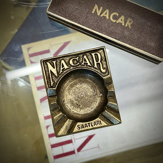 Nacar Saatleri Pirinç Kül Tablası