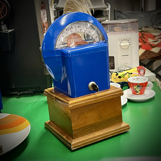 Duncan Industries 'Fine-Time Banking' Parking Meter