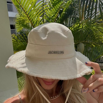 Jacquemus şapka