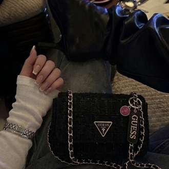 Guess Charm Black Çanta