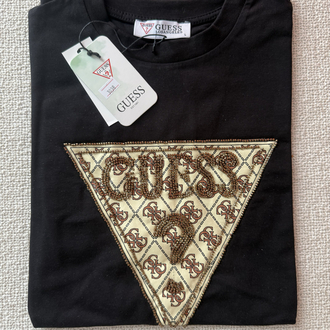 Guess Siyah Üçgen Boncuklu Tişört