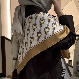 Gucci Zincir Desen Omuz Şalı