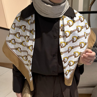 Gucci Zincir Desen Omuz Şalı