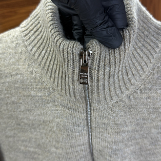 Prada Kazak Vizon