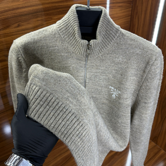 Prada Kazak Vizon