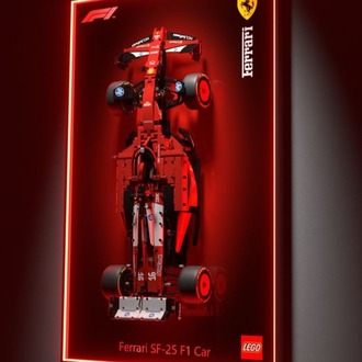 LEGO Technic Ferrari SF-24 F1 Araç Tablo
