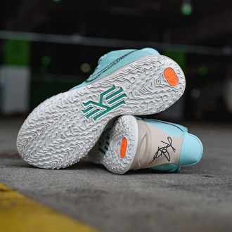Nike Kyrie 7 Copa