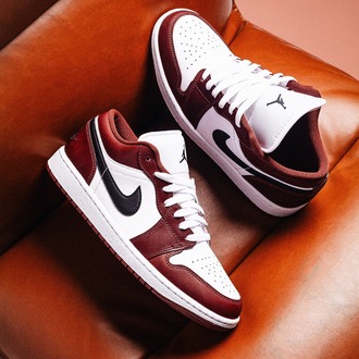 Nike Air Jordan 1 Low Noble Red