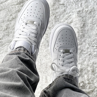 Nike Air Force 1 Low Classic Triple White