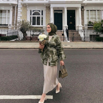 Cesika Kimono & Bej İç Elbise