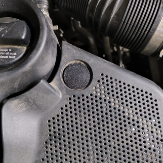 Volkswagen Bora motor üst plastik tapası