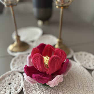     Fuchsia Bloom Lamp