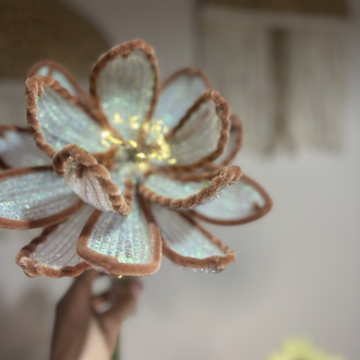      Brown Lotus Flower Lamp Bouquet | El Yapımı Şönil Buket