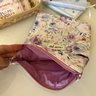 Mor Çiçekli iPad Kılıfı
