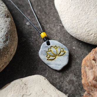 Lotus Kolye