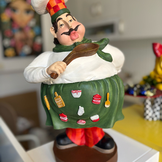 Aşçı heykeli biblosu