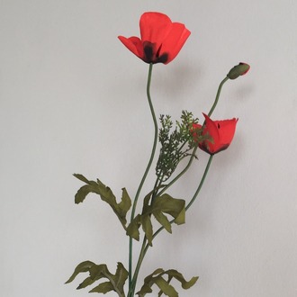 POPPY (artificial) Made to order Another Self 2022 netflix series prop
