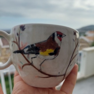 El Boyama SAKA Kuşu Desenli Kupa- 250ml-Kırık Beyaz Zemin