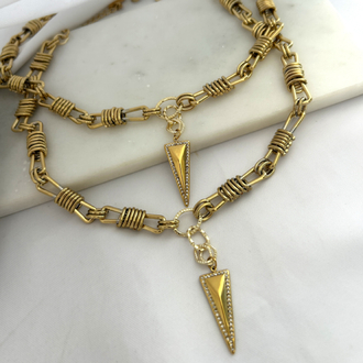 Elow Necklace