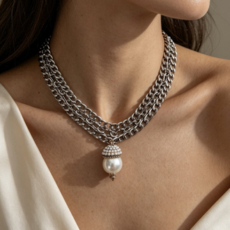 Regina Pearl Necklace