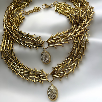 Aurezian choker