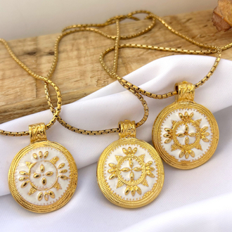 Verdana Beyaz gold uzun madalyon kolye