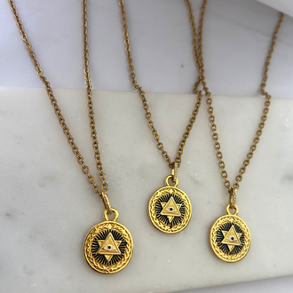 Noir Eye Necklace