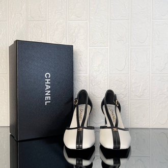 Chanel Lambskin & Patent Calfskin Beyaz Siyah Topuklu (İthal)