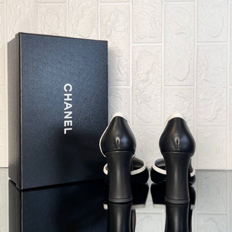 Chanel Lambskin & Patent Calfskin Siyah Beyaz Topuklu (İthal)