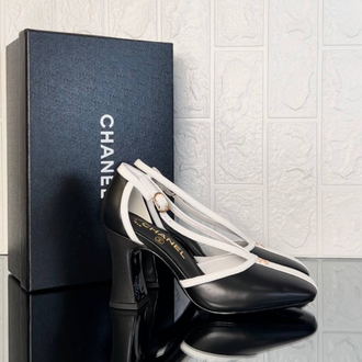 Chanel Lambskin & Patent Calfskin Siyah Beyaz Topuklu (İthal)