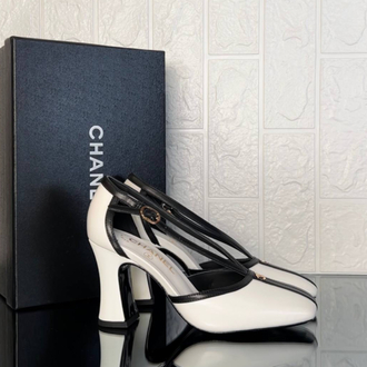 Chanel Lambskin & Patent Calfskin Beyaz Siyah Topuklu (İthal)