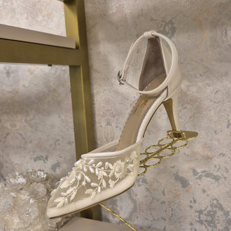 Çiçek Motifli İnci Detaylı Özel Tasarım Stiletto