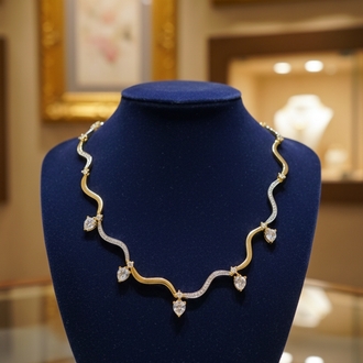 Luxe Aşk Işıltısı Kolye