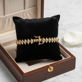 14k Gold kaplama Shield Bileklik
