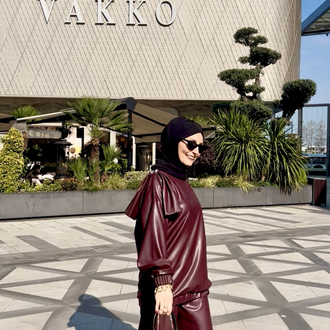Omuzu Fiyonklu Bordo Deri Takım