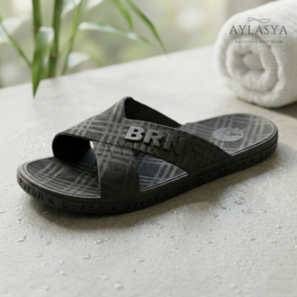 Byron Siyah Çapraz Bantlı Kaydırmaz Taban Kalın Banyo, Tuvalet ve Havuz Terliği