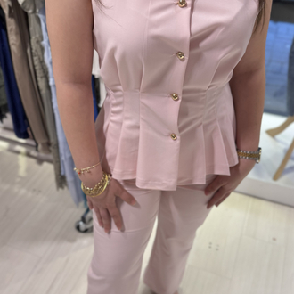 Pembe Yelekli Gold Düğmeli Takım