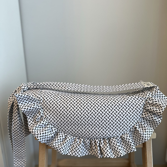 Siyah beyaz fırfırlı moonbag