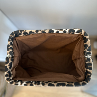 Leopar burslu çanta