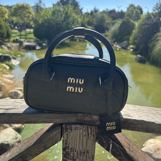 MIU MIU el çantası