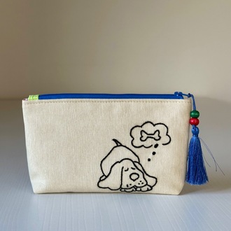 Köpek Nakışlı Fermuarlı Çanta