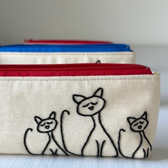 Kedi Nakışlı Fermuarlı Çanta
