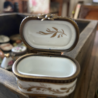 Limoges France Kuş Figürlü El Boyama Emaye Minyatür Kutu (1900–1920)