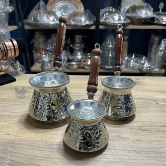 Kabartma Nakışlı Nikelli Bakır Cezve Seti
