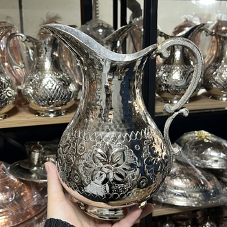 Çiçek Desenli Nikelli Bakır Sürahi