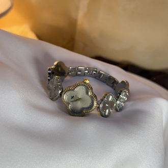 VAN CLEEF KADIN KOL SAATİ