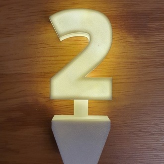 2 yaş ışıklı pasta süsü sarı ışıklı