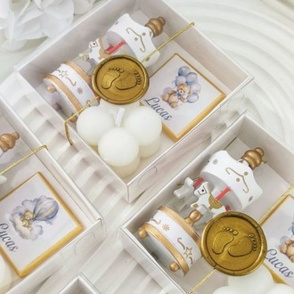 Karusel Temalı Bebek Hediye Kutusu – Baby Shower / Doğum / 1 Yaş Hediyeliği (25 Adet)