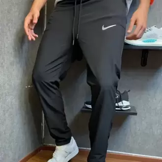 Nike Paraşüt Eşofman