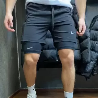 Nike Stride Kısa Taytlı Şort